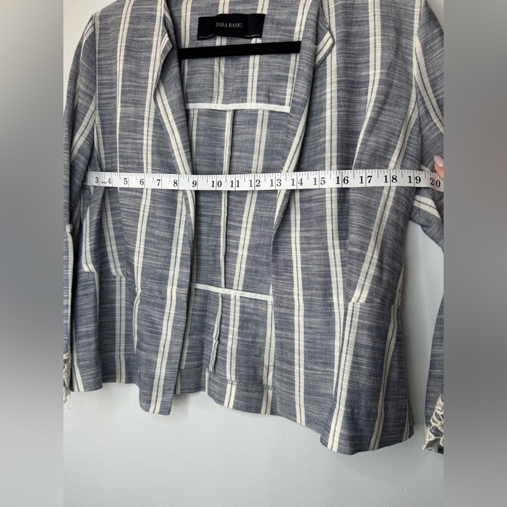 ZARA Basic Striped Bell Sleeve Jacket – Size M - Picture 9 of 16